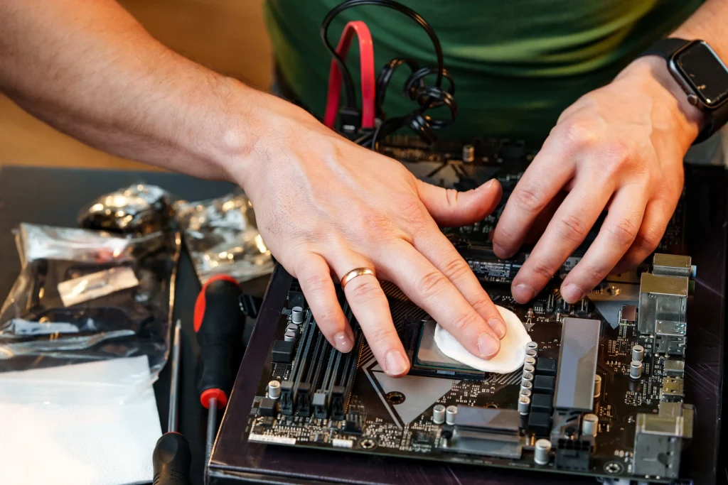 The role of isopropyl alcohol in industrial cleaning processes