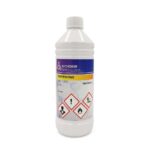 Plastic bottle with 'TERPENTINE' label and safety pictograms for flammability, health damage and environmental hazards.